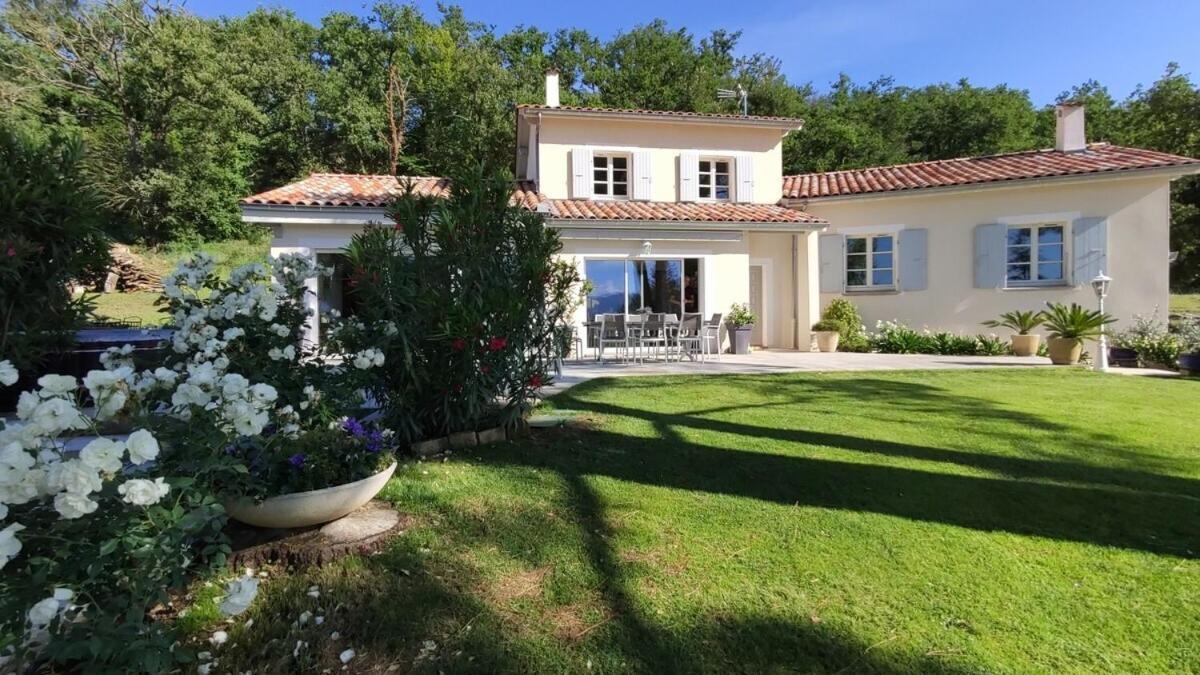 La Villa Moursoise 4 Etoiles Exteriér fotografie