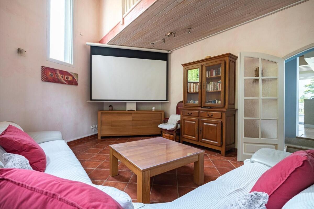 La Villa Moursoise 4 Etoiles Exteriér fotografie