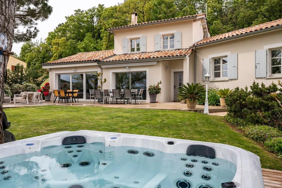 La Villa Moursoise 4 Etoiles Exteriér fotografie